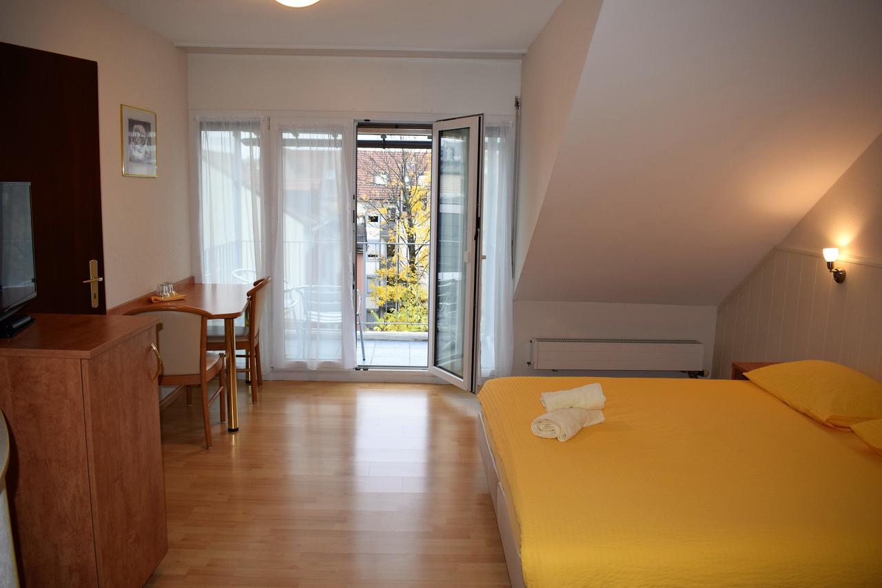 Hotel Locanda Bazel Buitenkant foto