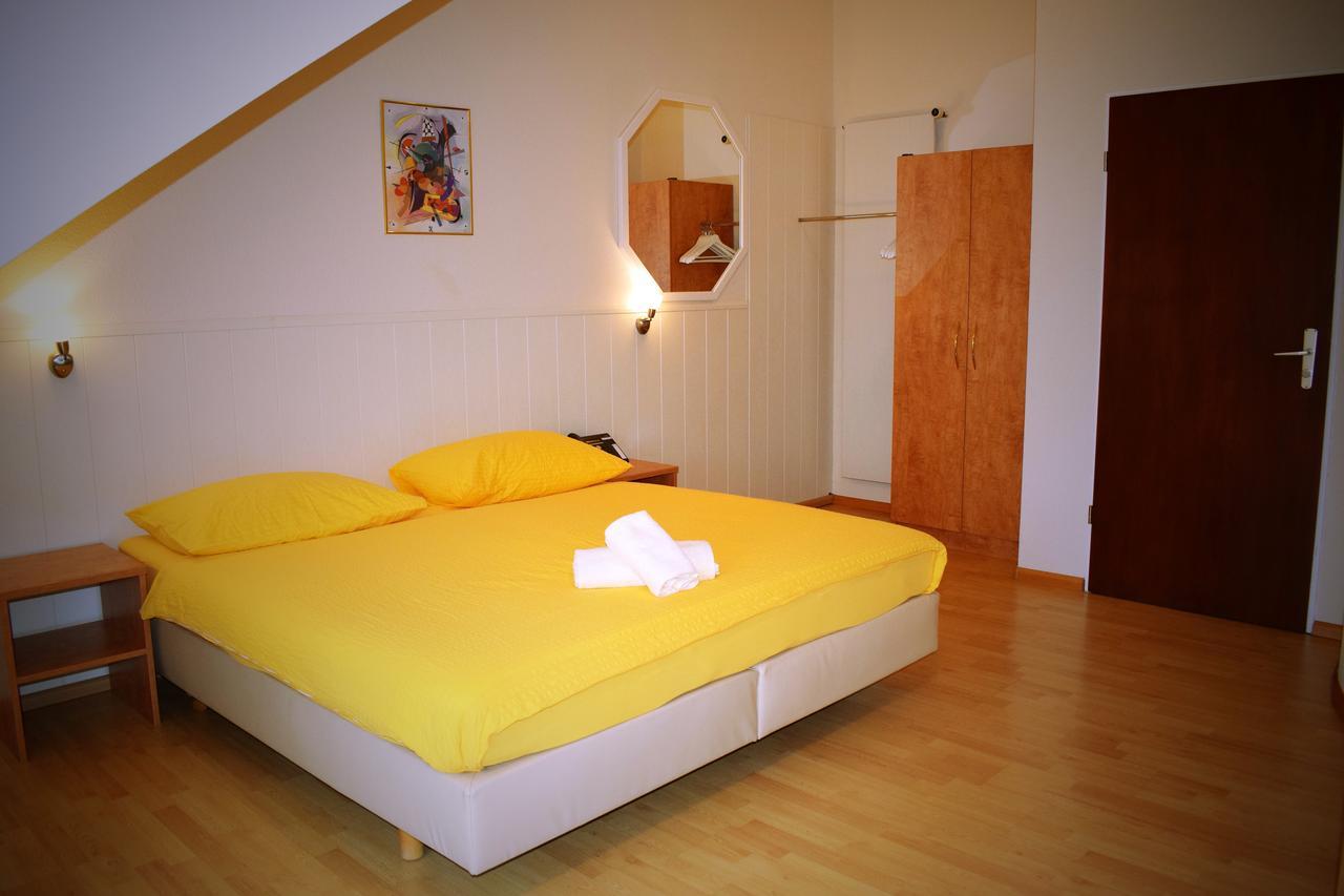 Hotel Locanda Bazel Buitenkant foto